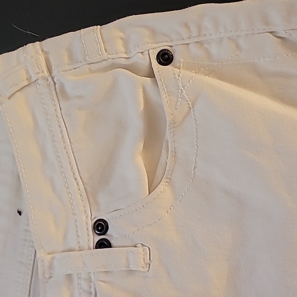 Women's Shorts - Picture 11 of 13